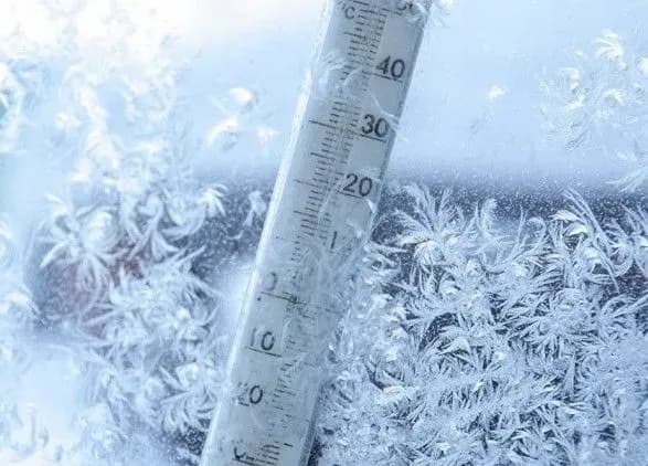 u-lvivskiy-oblasti-na-smert-zamerz-cholovik