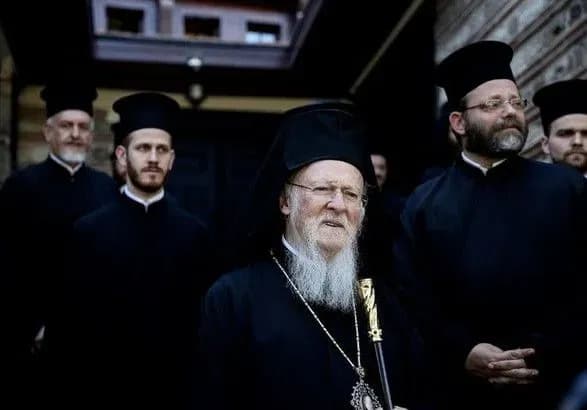 na-fanari-prosili-makariya-i-filareta-ne-visuvatisya-na-predstoyatelya-novoyi-upts