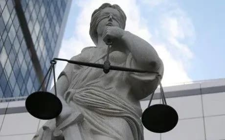 sud-v-okupovanomu-krimu-zalishiv-pid-areshtom-sche-dvokh-ukrayinskikh-moryakiv