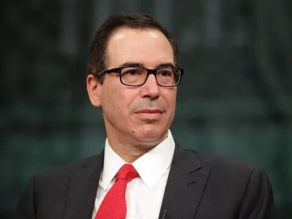 mnuchin-pidtverdiv-scho-tramp-ne-proponuvav-zvilniti-glavu-frs-ssha
