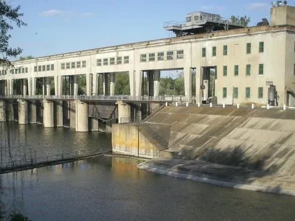 zapasiv-pitnoyi-vodi-v-avdiyivtsi-zalishilosya-na-chotiri-dobi