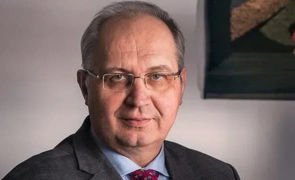 u-mon-vidbulis-kadrovi-perestanovki