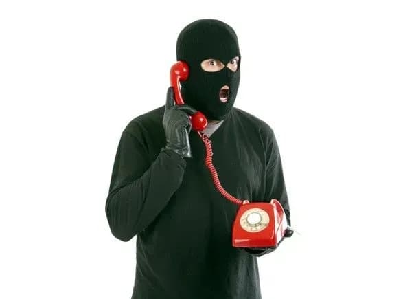 na-kirovogradschini-shakhrayi-nazivayutsya-prokurorami-i-vimagayut-groshey