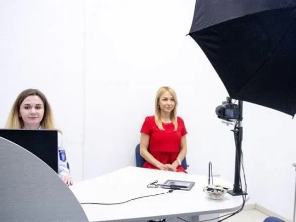 za-4-roki-kilkist-zadovolenikh-robotoyu-tsentriv-adminposlug-kiyan-zrosla-v-5-raziv-povoroznik