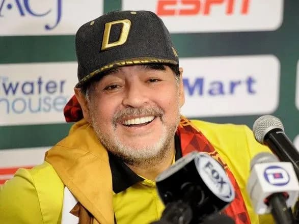 maradona-uspishno-prooperovaniy-v-stolitsi-argentini