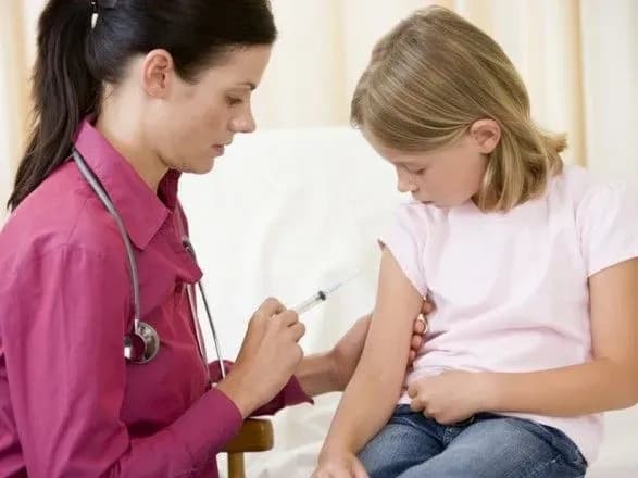 u-shkoli-volini-ne-puskayut-bez-scheplennya-vid-koru