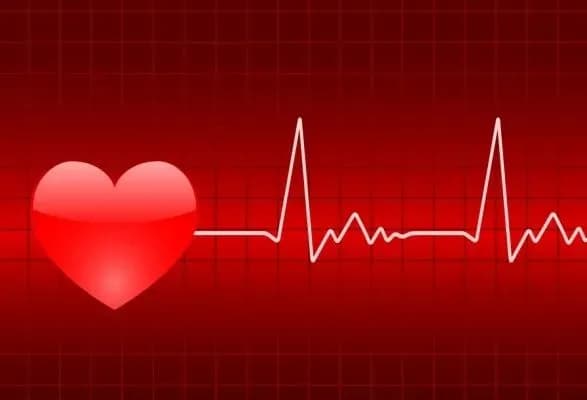 suprun-nazvala-simptomi-infarktu-u-zhinok