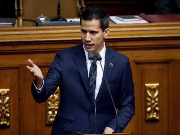 ap-diznalosya-pro-tayemniy-vizit-guaido-v-ssha-pered-ogoloshennyam-sebe-prezidentom-venesueli