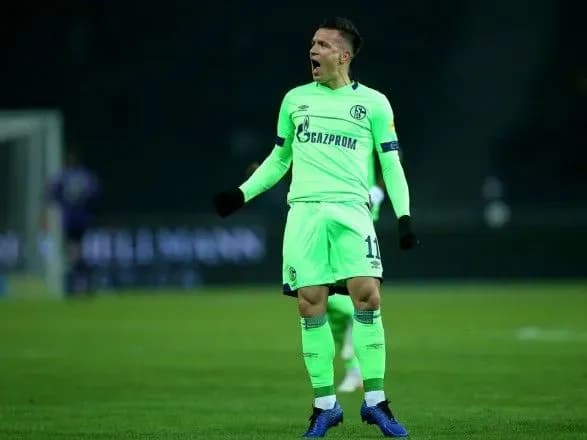 konoplyanka-oformiv-pershiy-gol-sezonu-za-shalke