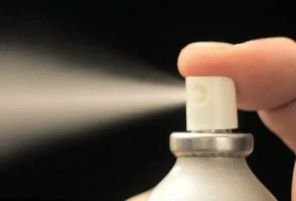 u-kiyevi-cholovik-rozpiliv-gaz-u-marshruttsi-cherez-dorozhniy-konflikt