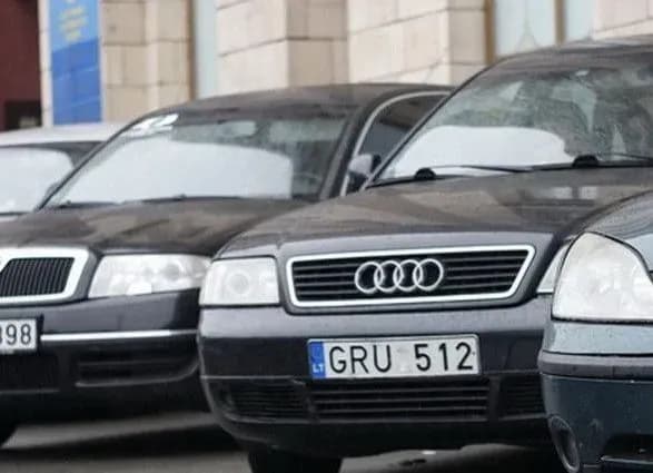 na-lvivskiy-mitnitsi-oformili-ponad-10-tisyach-yevroblyakh-bish-nizh-na-563-milyoniv-griven