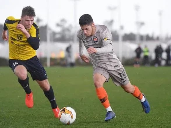 shakhtar-svyatkuvav-volovu-peremogu-u-sparingu-nad-datchanami