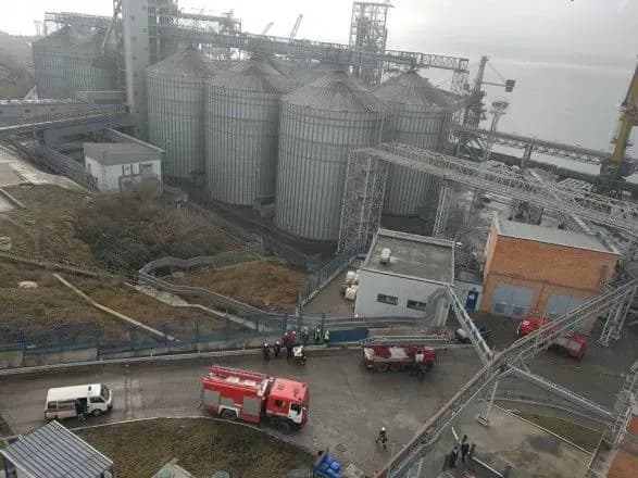 u-mikolayevi-goriv-morskiy-port