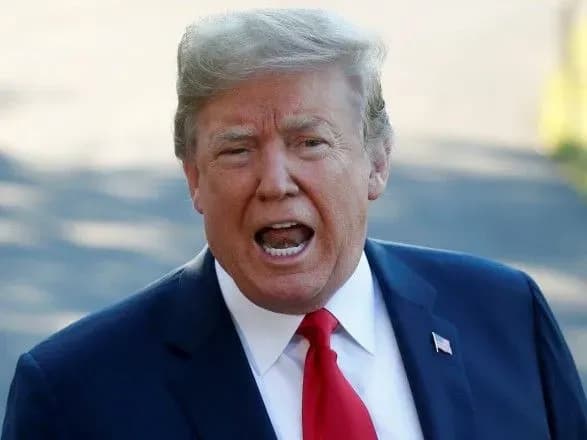 privid-novogo-shatdaunu-tramp-pidganyaye-kongresmeniv-zi-stinoyu-na-kordoni