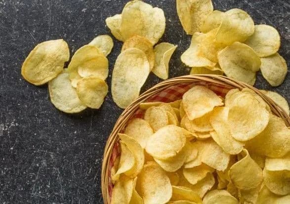 fakhivtsi-rozpovili-pro-nebezpeku-vzhivannya-snekiv-pid-chas-vagitnosti