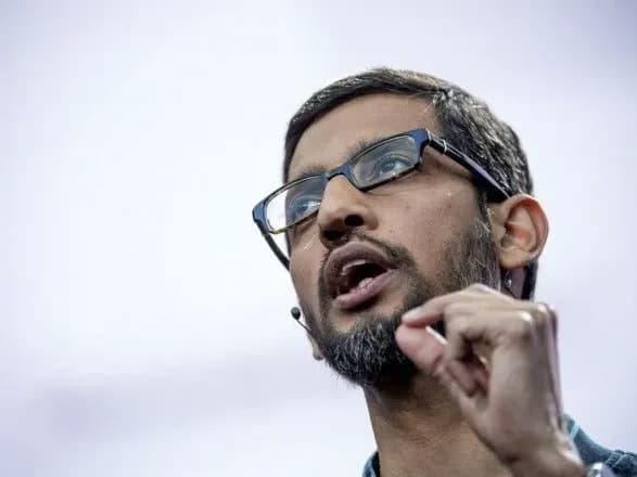 bloomberg-povidomlyaye-pro-padinnya-doviri-spivrobitnikiv-google-do-gendirektora