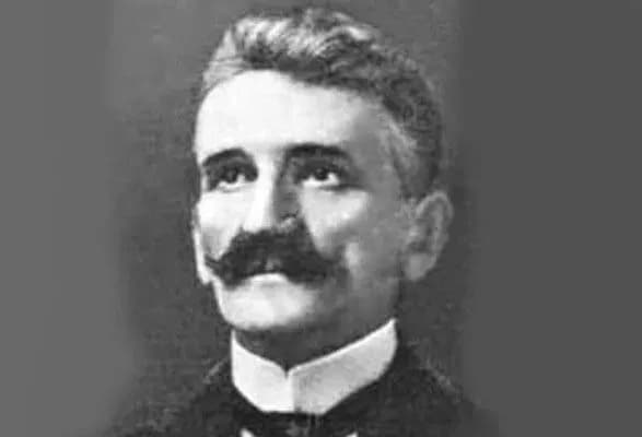 u-lvovi-vidrestavruvali-budinok-de-meshkav-yevgen-petrushevich