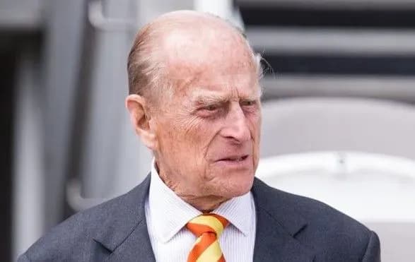 prints-filip-zdav-svoyi-vodiyski-prava-pislya-dtp