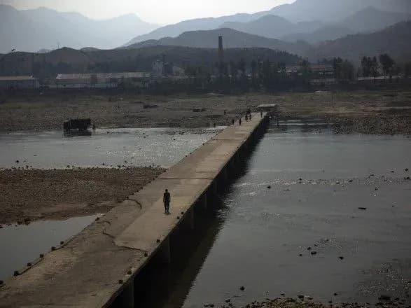 kndr-poprosila-u-rf-50-tisyach-tonn-pshenitsi-u-podarunok