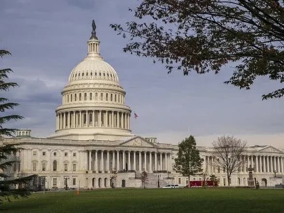 senatori-ssha-pomyakshili-potentsiyni-sanktsiyi-proti-derzhbankiv-rf