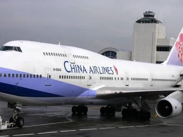 cherez-strayk-pilotiv-v-tayvani-postrazhdali-25-tisyach-pasazhiriv