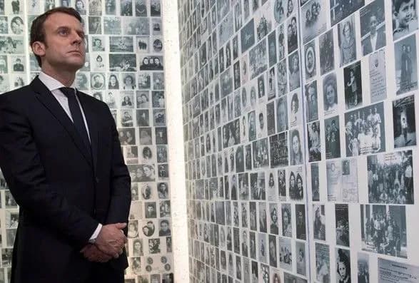 prezident-frantsiyi-razom-z-druzhinoyu-vidvidav-memorial-golokostu-v-parizhi