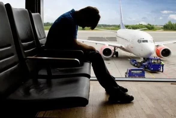 cherez-viyskoviy-konflikt-pakistanu-ta-indiyi-ukrayintsi-zastryagli-v-deli