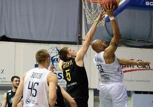 mbk-mikolayiv-viborov-volovu-peremogu-u-superlizi-nad-kiyiv-basketom