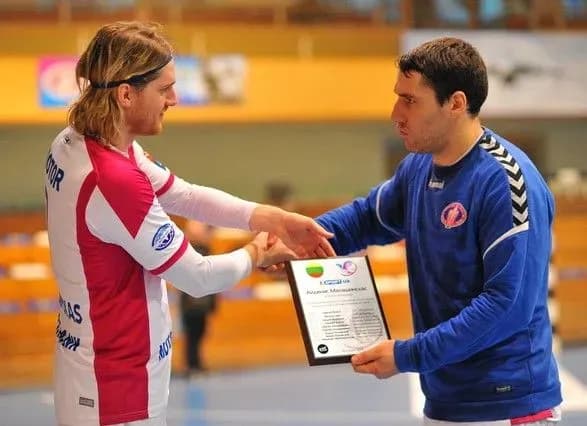 gandbolista-motoru-vpershe-v-istoriyi-viznano-kraschim-gravtsem-misyatsya-yevropi