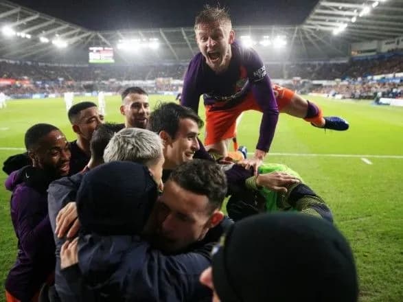 vikhid-na-zaminu-zinchenka-dopomig-manchester-siti-viyti-u-pivfinal-kubku-angliyi