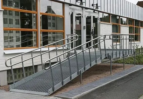 v-ukrayini-posilyat-vimogi-do-inklyuzivnosti-budivel