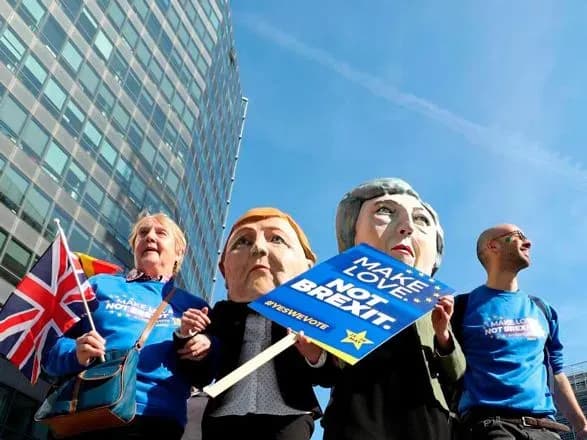 petitsiya-proti-brexit-stala-naypopulyarnishoyu-v-istoriyi-britaniyi