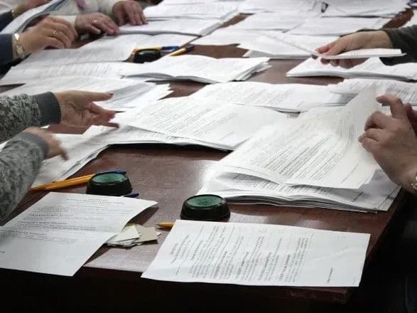 u-derzhspetszvyazku-zayavili-scho-v-nikh-dostatno-lyudey-dlya-transportuvannya-viborchikh-byuleteniv