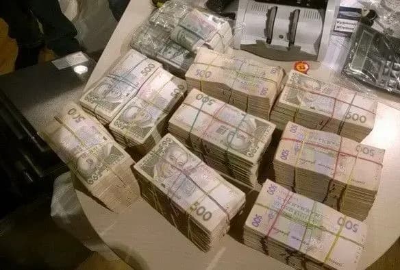 u-kiyevi-likvidovano-konverttsentr-z-obigom-ponad-400-mln-grn