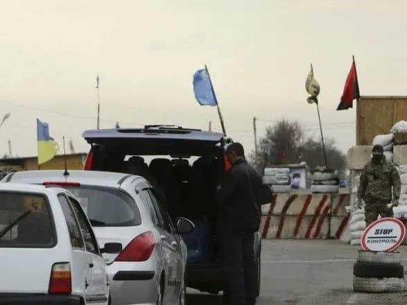 na-kpvv-v-krimu-ochikuyut-shtuchni-chergi-dlya-nedopuschennya-mistsevikh-zhiteliv-do-uchasti-u-viborakh