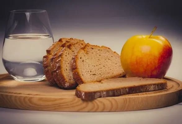 dotrimannya-postu-duzhe-korisne-lyudyam-40-65-rokiv-diyetolog