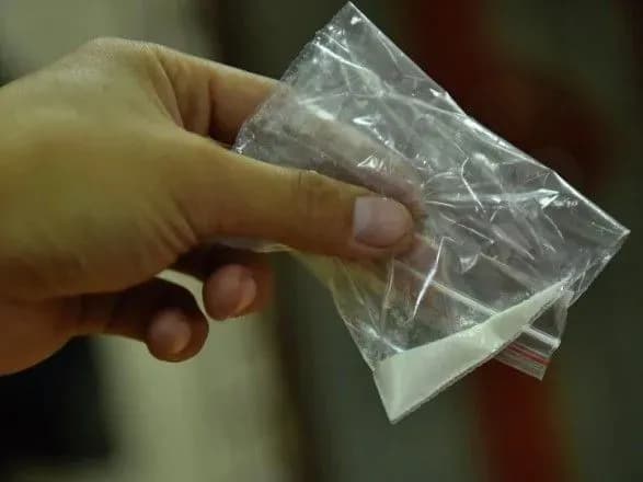 u-kiyevi-zatrimali-grupu-osib-za-zbut-narkotikiv-cherez-telegram-i-whatsapp