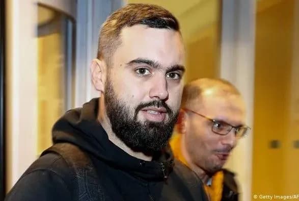 u-frantsiyi-lidera-zhovtikh-zhiletiv-oshtrafuvali