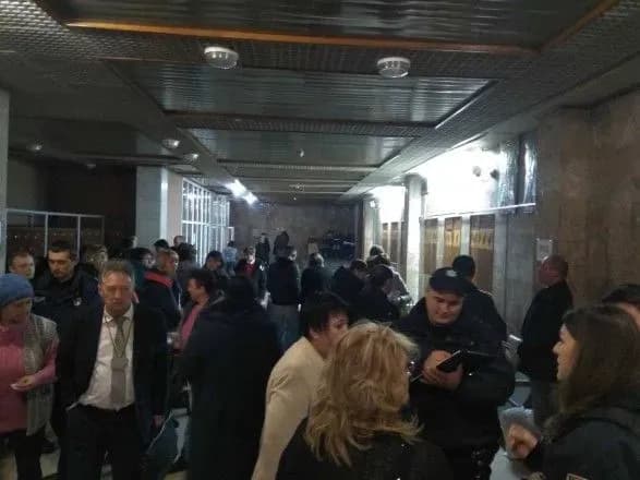 opora-na-cherkaschini-privozyat-protokoli-bez-pidpisiv-ta-pechatok