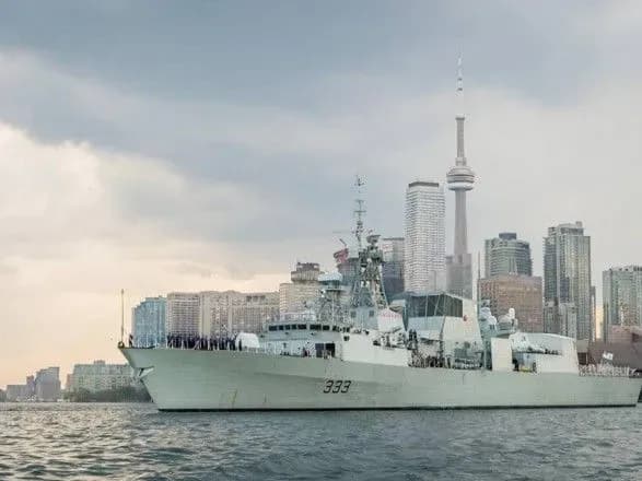 dva-korabli-nato-zayshli-v-port-odesi