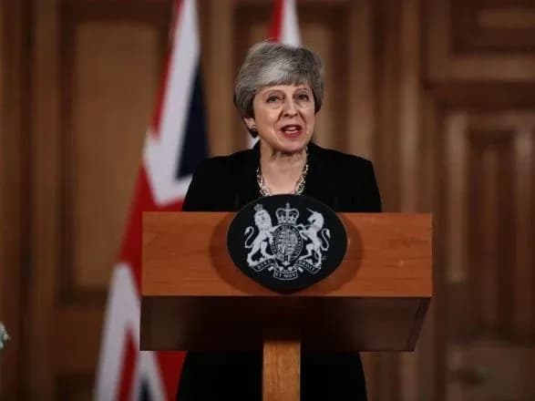 mey-velika-britaniya-vibiraye-mizh-operatsiyeyu-z-brexit-i-zberezhennyam-chlenstva-v-yes