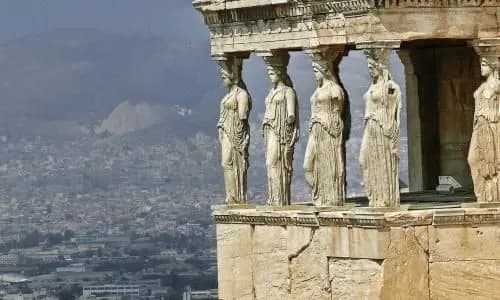 komanda-gimnastok-zalishilas-bez-vidpochinku-cherez-turoperatora-shakhraya