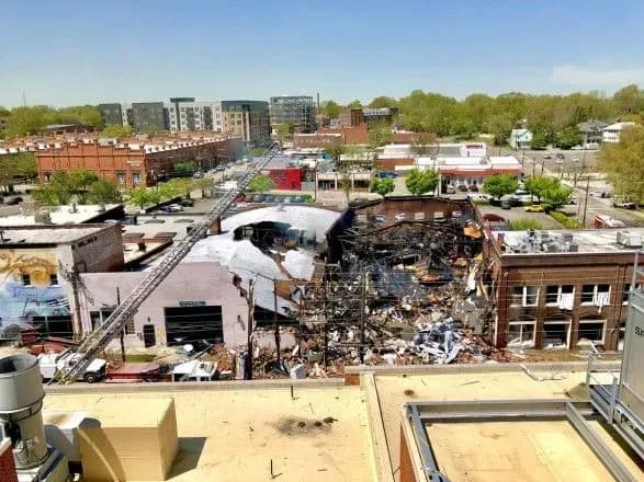 smertelniy-vibukh-u-ssha-poshkodiv-vidomu-kolektsiyu-porsche