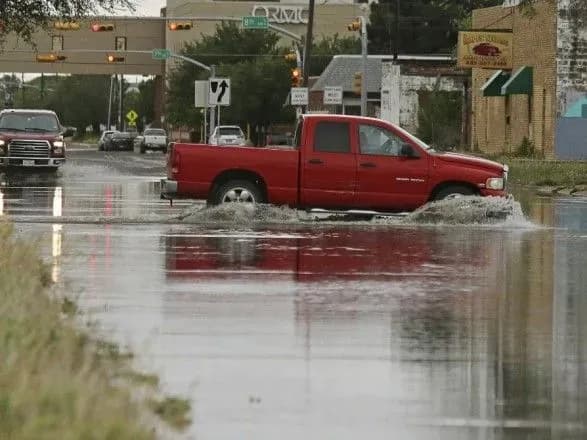 cherez-tornado-u-shtati-tekhas-zaginuli-dvoye-ditey-ta-schonaymenshe-10-lyudey-postrazhdali
