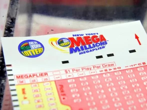 amerikanets-vigrav-milyon-dolariv-u-lotereyu