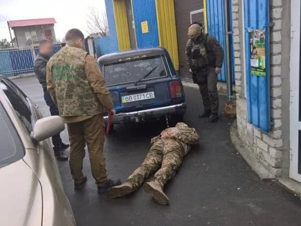 z-viyskovoyi-chastini-u-zoni-oos-sistematichno-krali-palivo