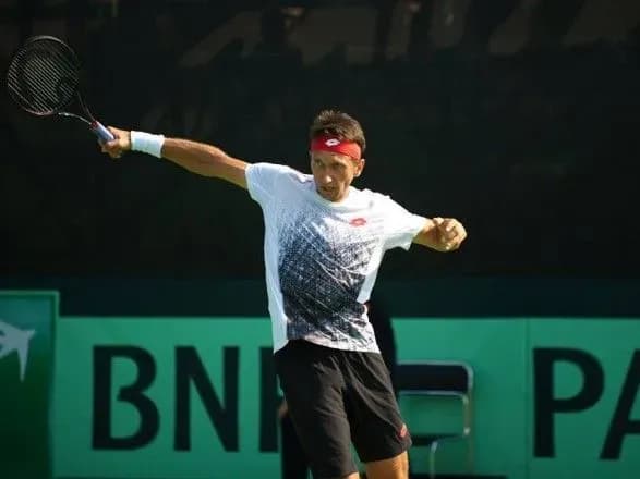 stakhovskiy-popri-porazku-probivsya-do-osnovnoyi-sitki-tenisnogo-turniru-atr