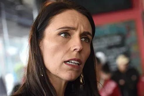 premyer-novoyi-zelandiyi-ne-maye-danikh-pro-zvyazok-vibukhiv-u-shri-lantsi-z-kraystcherchem