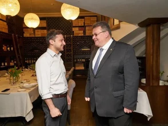 stali-vidomi-podrobitsi-pershoyi-mizhnarodnoyi-zustrichi-zelenskogo