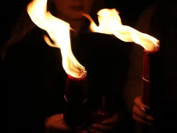 delegatsiya-ptsu-priveze-v-ukrayinu-blagodatniy-vogon-z-yerusalimu